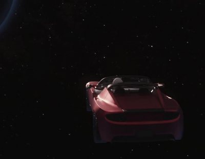 Space X logra con éxito enviar un Tesla Roadster rumbo a Marte