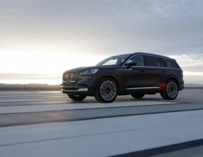 En Nueva York se ha presentado este Lincoln Aviator Concept, que será real