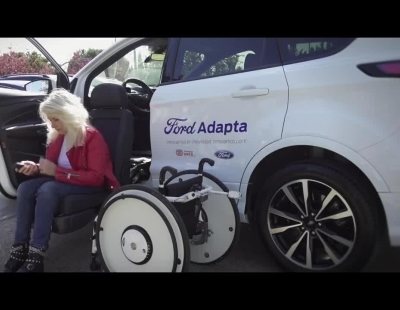 La silla de ruedas autónoma eChair de Ford se carga con una app de smartphone