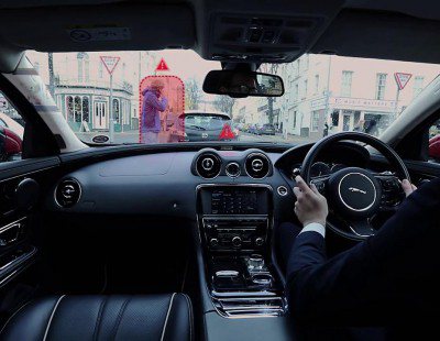 Jaguar-Land Rover presenta la pantalla panorámica de 360º