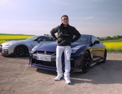 Kazunori Yamauchi, productor del famoso videojuego Gran Turismo, conduce un GT-R en Nürburg