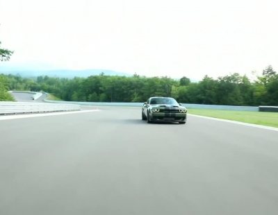 Así ruge el impresionante Dodge Challenger SRT Hellcat Redeye