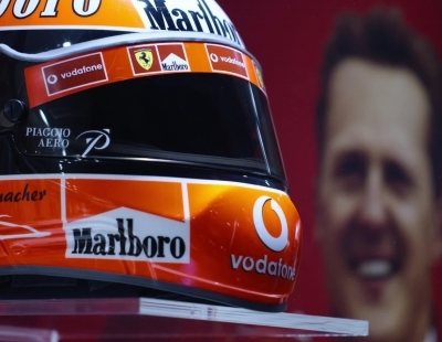 Ferrari inaugura la exposición 'Michael 50' para rendir homenaje al piloto alemán