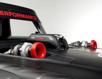 El colector de admisión de este Ford F-150 Hoonitruck se fabricó en 3D