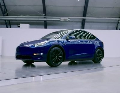Elon Musk presenta en Los Ángeles el nuevo Tesla Model Y
