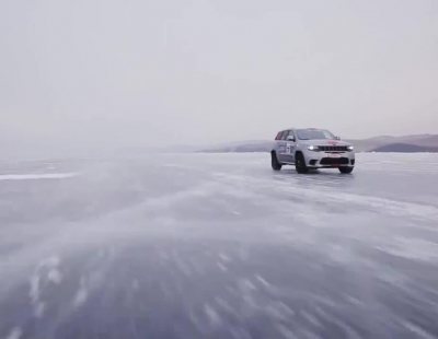El Jeep Grand Cherokee Trackhawk es el más rápido del mundo sobre hielo