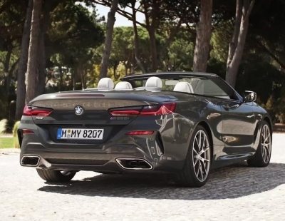 El nuevo BMW Serie 8 Cabrio ofrece 530 CV en gasolina y 320 CV en su versión diesel.