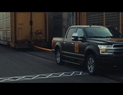 Ford demuestra con un prototipo de la F-150 eléctrica de lo que es capaz.