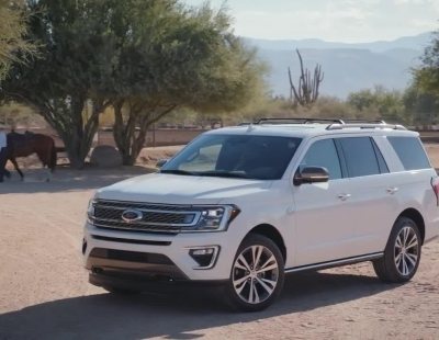 Ford Expedition King Ranch. Un cowboy americano