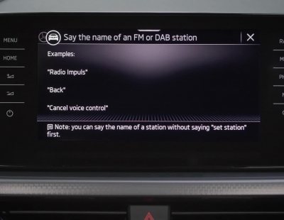 Skoda presenta a Laura, su asistente por voz