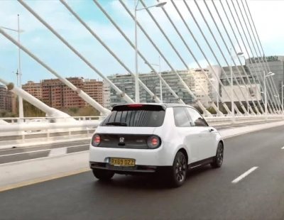 El eficiente Honda e se pasea por la ciudad de Valencia