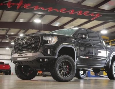 Este GMC Sierra Hennessey Goliath tiene 700 cv de potencia