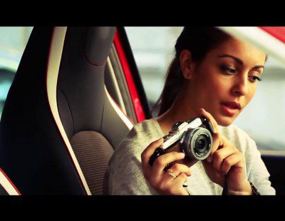 Hiba Abouk nos muestra el Renault Twingo