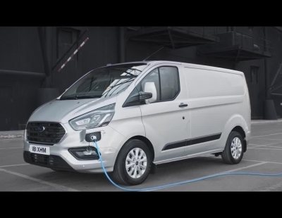 Así es el polivalente Ford Transit Custom Plug-In Hybrid