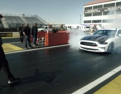 El departamento de Ford Performance ha creado el dragster Mustang Cobra Jet