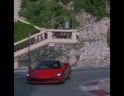 Día de rodaje en Mónaco con el Ferrari SF90 Stradale y el piloto Charles Leclerc