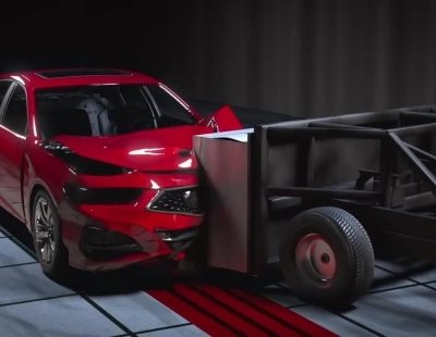 El deportivo Acura TLX es una de las berlinas más seguras