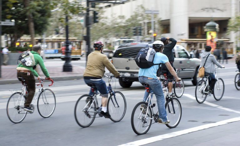 La ley de seguridad vial y los ciclistas La ley de seguridad vial y los ciclistas