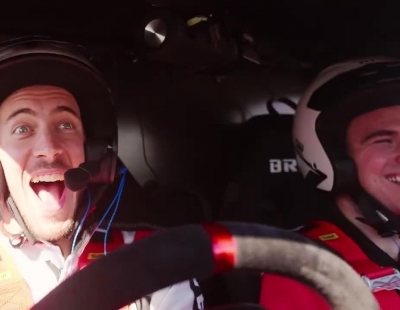 El jugador del Real Madrid Eden Hazard se pone al volante del Nissan Leaf Nismo RC