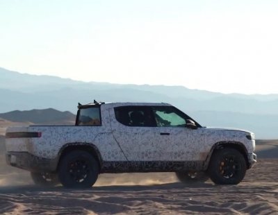 Los tecnológicos Rivian R1T y Rivian R1S siguen su puesta a punto