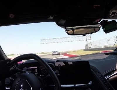 Así corre el nuevo Corvette gracias a LG Motorsports