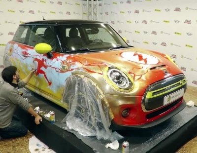 Así es como homenajean al superhéroe Flash, con este Mini Electric especial