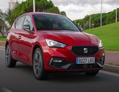 El primer Seat PHEV brilla como León y como eléctrico