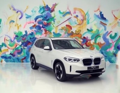 El artista urbano Mister Piro se inspira en el eficiente BMW iX3