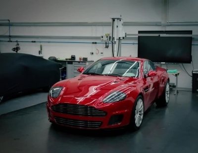 Si tienes un Aston Martin Vanquish puedes ponerlo al día gracias a Ian Callum y R-Reforged
