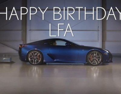 El salvaje Lexus LFA cumple 10 años y lo celebra por todo lo alto