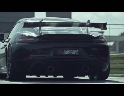 Así de bruto suena el Porsche 718 Cayman GT4 con escape Akrapovic