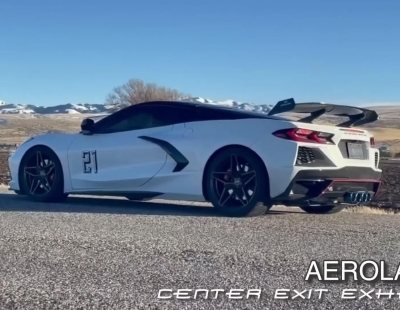 El especialista Aerolarri ha desarrollado este sistema de escape central para el Corvette C8