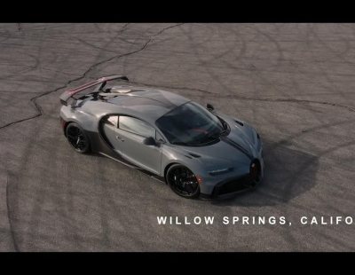 El radical Bugatti Chiron Pur Sport rueda por el trazado de Willow Springs