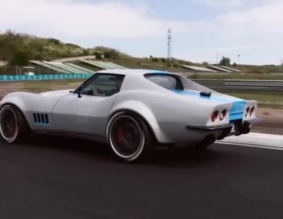 Bajo la carrocería de este clásico Corvette C3 se esconde uno mucho más moderno