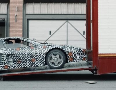 Los expertos de Officine Fioravanti están haciendo este Ferrari Testarossa Restomod