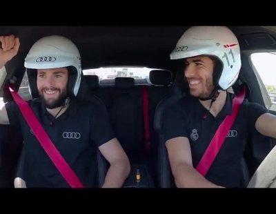 Los jugadores del Real Madrid se ponen al volante del Audi RS e-tron GT