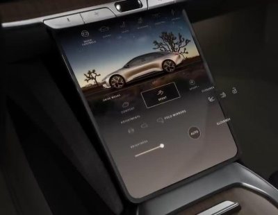 El nuevo Lucid Air tiene esta enorme pantalla modulable