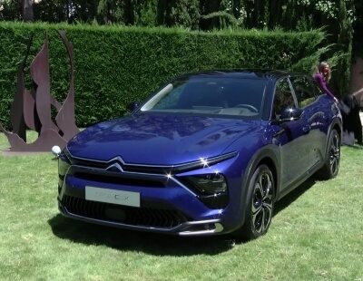 La firma francesa Citroën nos muestra el C5 X