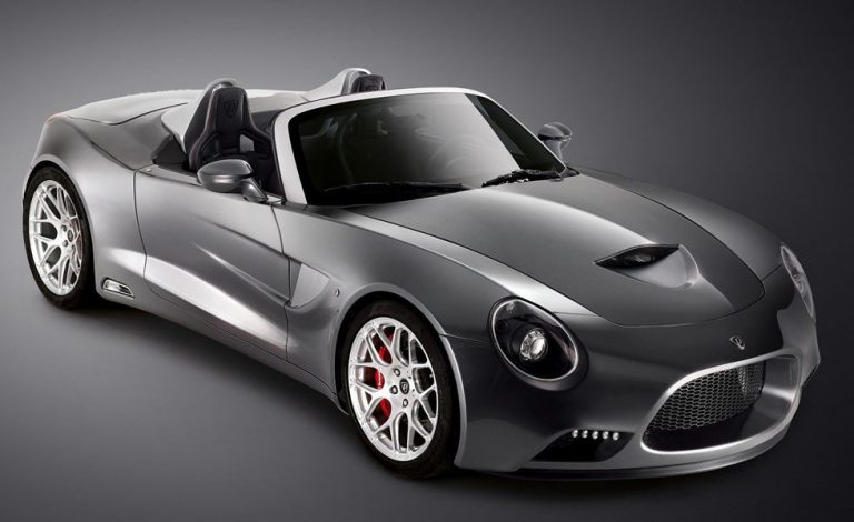 Puritalia 427 Roadster. Trabajo artesanal