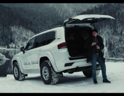 Los preparadores de Artic Trucks le dan más músculo al Toyota Land Cruiser 300 AT35