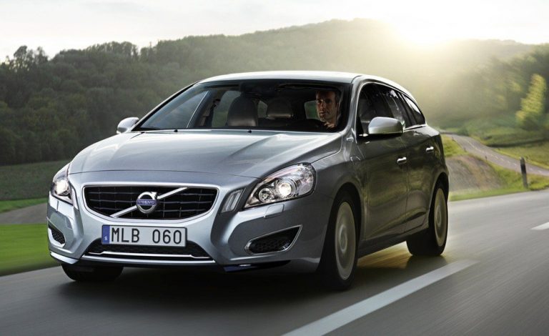 Volvo V60 Plug-In Hybrid por 60.900 euros
