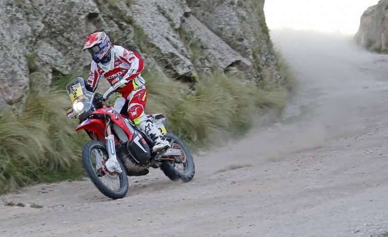 Dakar 2015. Barreda da espectáculo y Al-Attiyah pone la directa