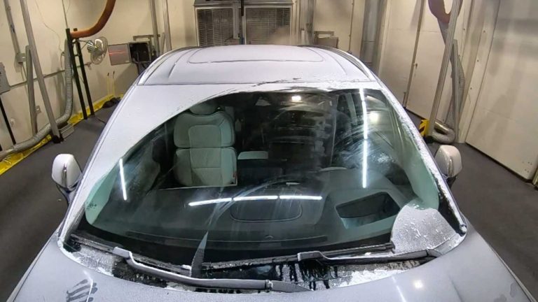No te la juegues: cambiar los limpias es así de barato y evita accidentes