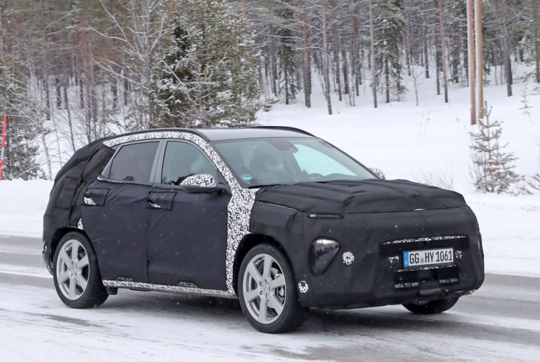 El futuro Hyundai Kona se divierte en la nieve