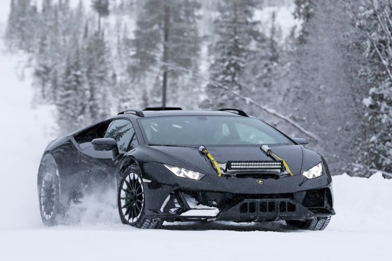 Lamborghini Huracán Sterrato. El supercar todoterreno está en camino