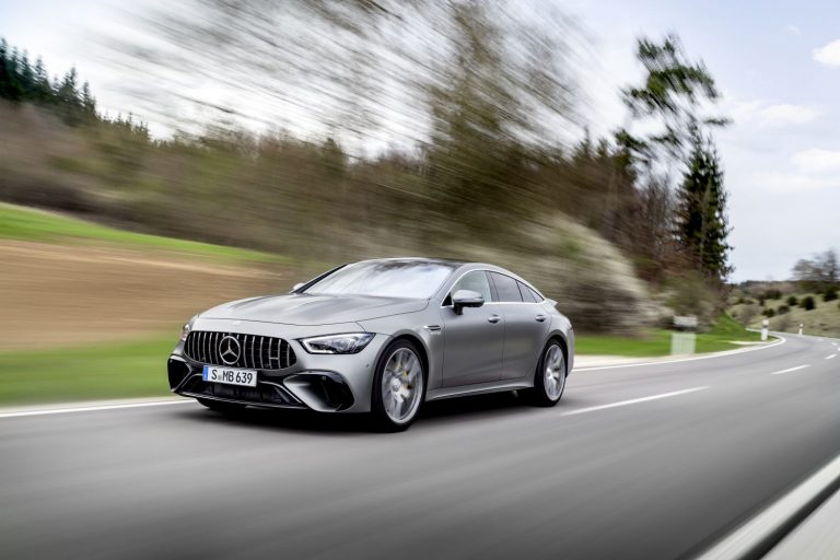 El Mercedes-AMG GT 4 puertas Coupé V8 se actualiza