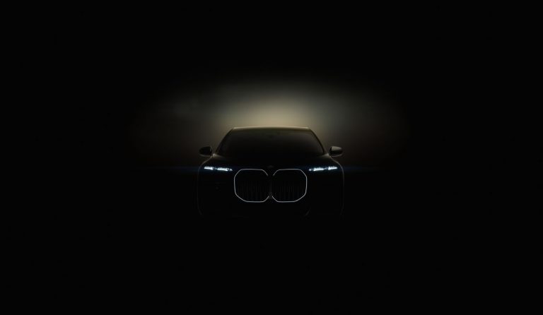BMW i7. Se destapa antes de tiempo