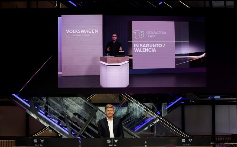 La fábrica de Volkswagen en Sagunto creará 15.000 empleos y apuntala a Valencia como líder de mercancías