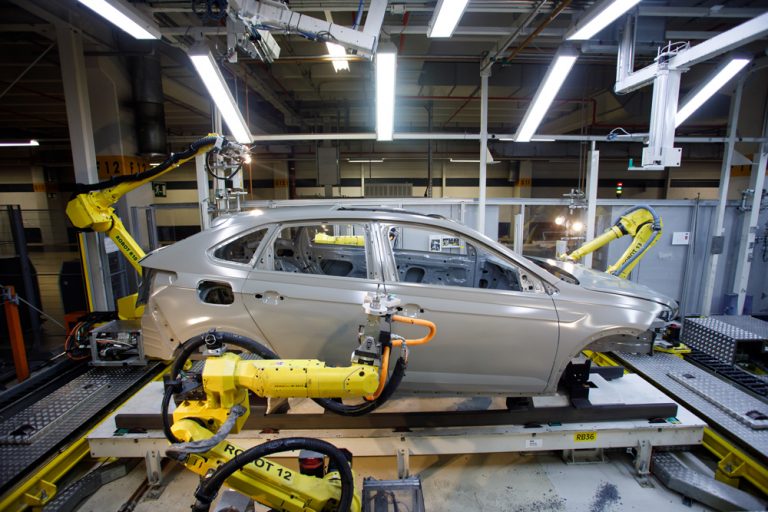 Los 10 países del mundo donde más coches se fabrican: ¿Dónde está España?