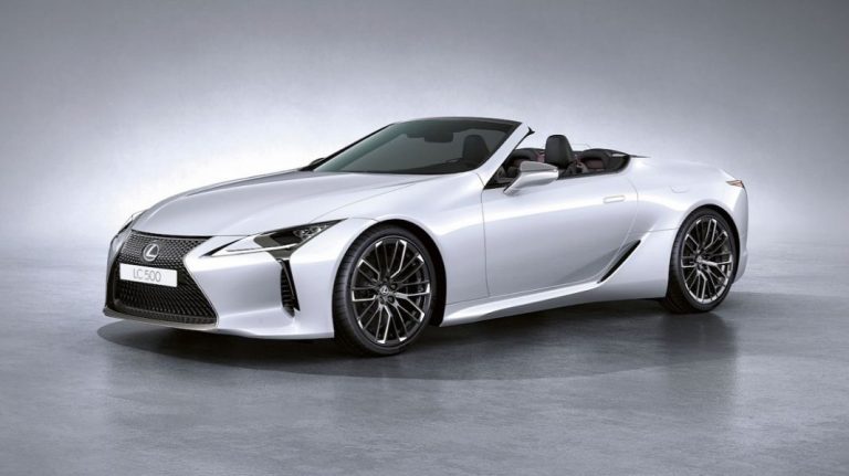 Este deportivo con 450 CV de potencia cuesta menos de 50 euros al día